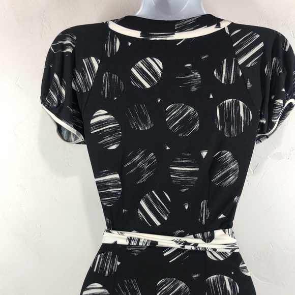 BCBGMAXAZRIA black and white dot faux wrap dress size xs - Picture 7 of 10